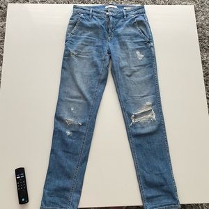 GUESS JEANS